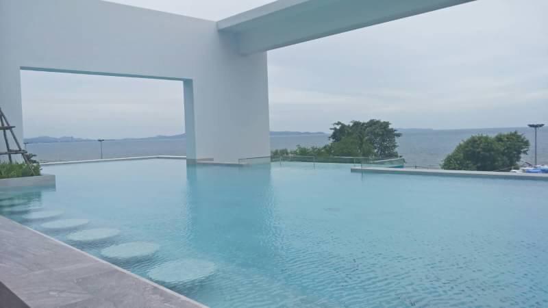 Kuno - 2Br, Beachfront Jomtien ภายนอก รูปภาพ