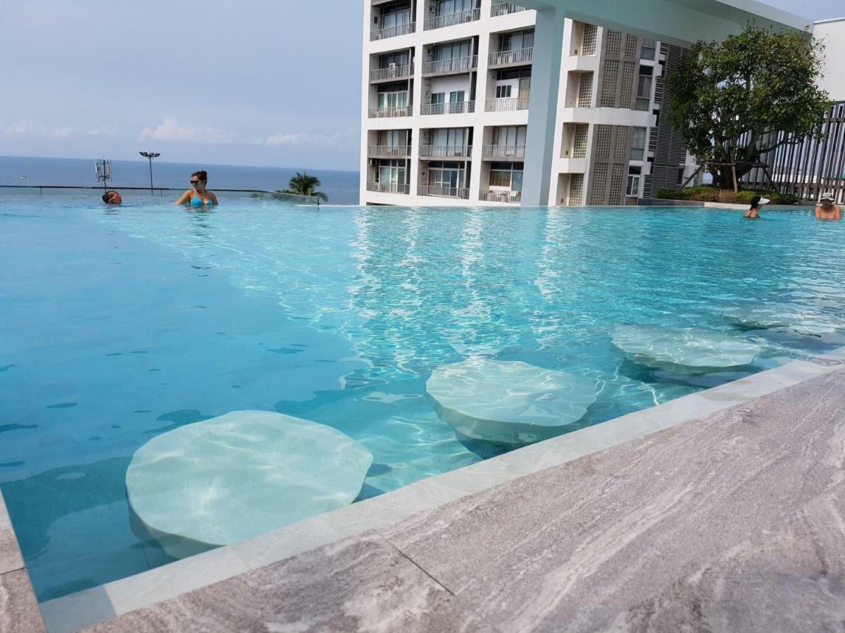 Kuno - 2Br, Beachfront Jomtien ภายนอก รูปภาพ