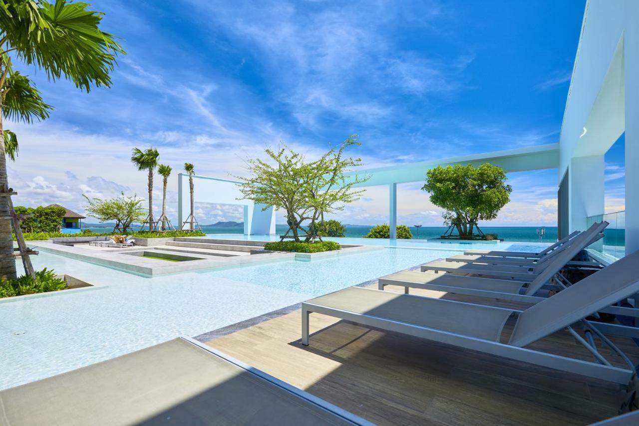 Kuno - 2Br, Beachfront Jomtien ภายนอก รูปภาพ